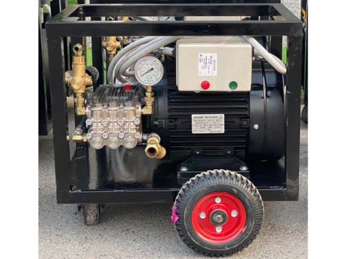 Máy rửa xe cao áp đầu Ý 10hp áp vừa