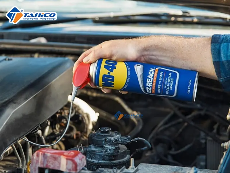 Dầu chống rỉ sét bôi trơn WD-40 EZ-Reach 450ml 6 Dầu chống rỉ sét bôi trơn WD-40 EZ-Reach 450ml - Ảnh 6