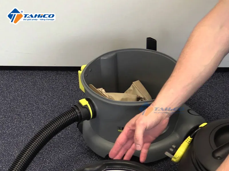 Máy hút bụi khô Karcher T 10/1-Adv 800W 10L 22 Máy hút bụi khô Karcher T 10/1-Adv 800W 10L