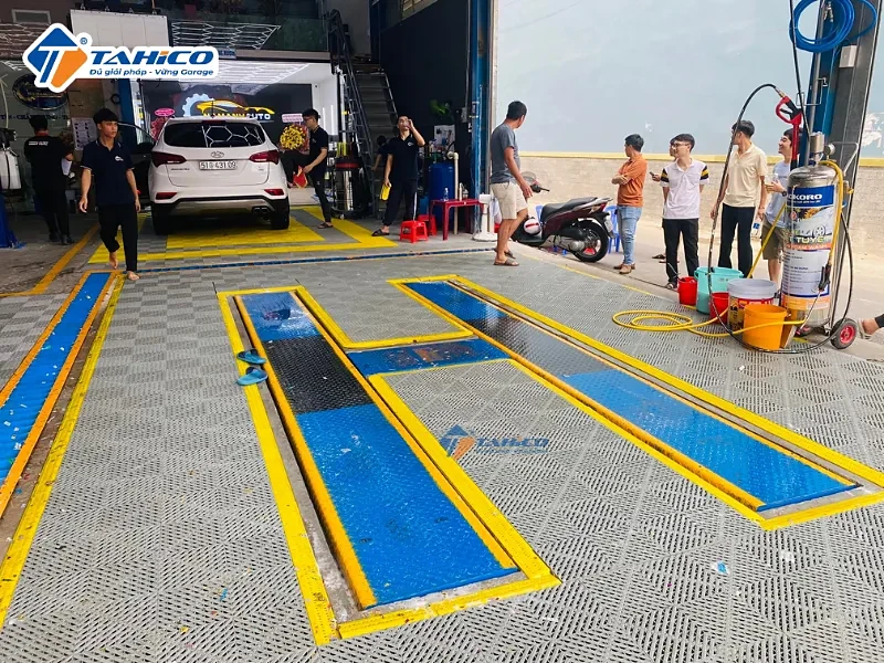 Bố trí khoang ướt dùng cầu 1 trụ và khoang khô dùng cầu 2 trụ trong cùng một tiệm - TAHICO