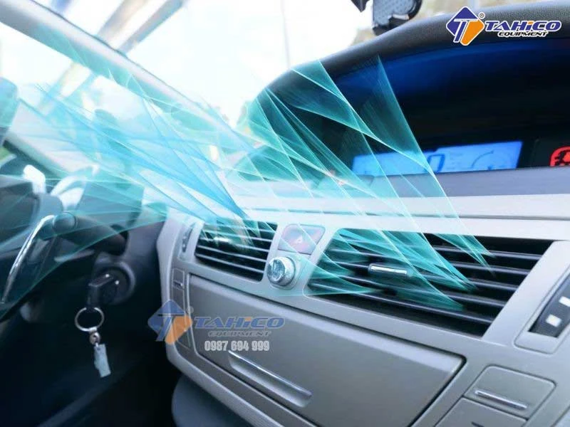 Vệ Sinh Nội Soi Dàn Lạnh Ô Tô: Quy Trình & Bảng Giá 2026 6 Lắp tấm lọc gió than hoạt tính mới và sấy khô toàn bộ đường ống dẫn gió - TAHICO